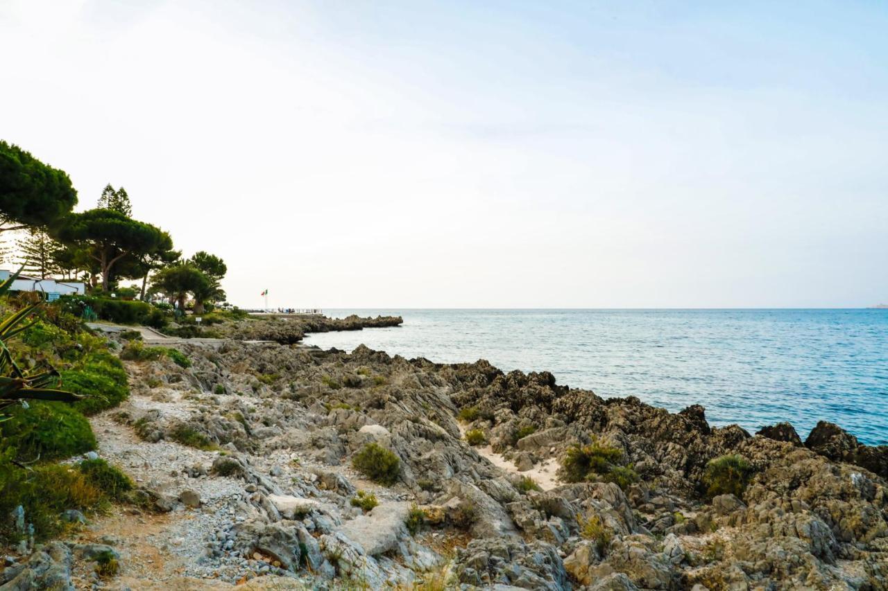 Airport Sicily Home Palermo 카리니 외부 사진