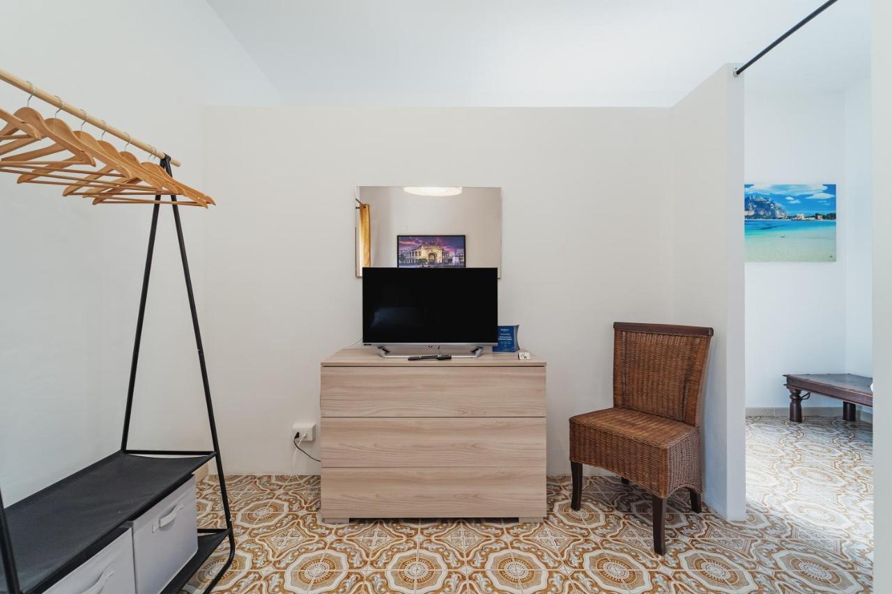 Airport Sicily Home Palermo 카리니 외부 사진